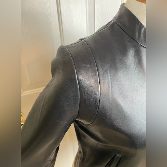 Banana republic black leather jacket size small - Picture 3 of 13